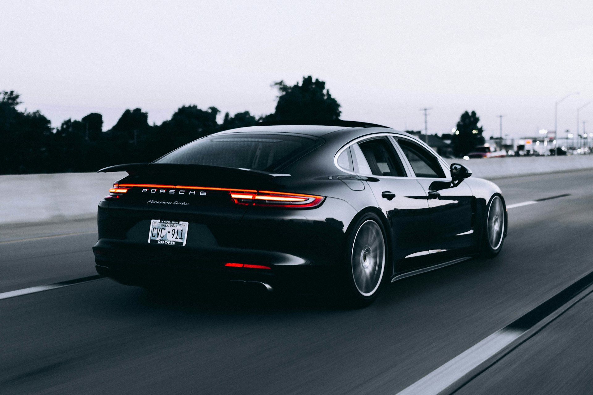 Luxury VIP transfer vehicle in Antalya